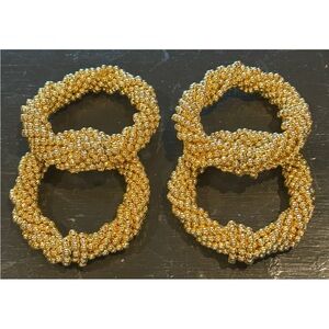 4 Pier 1 Gold Twisted Bead Napkin Rings Excellent‎ Condition
Lightweight